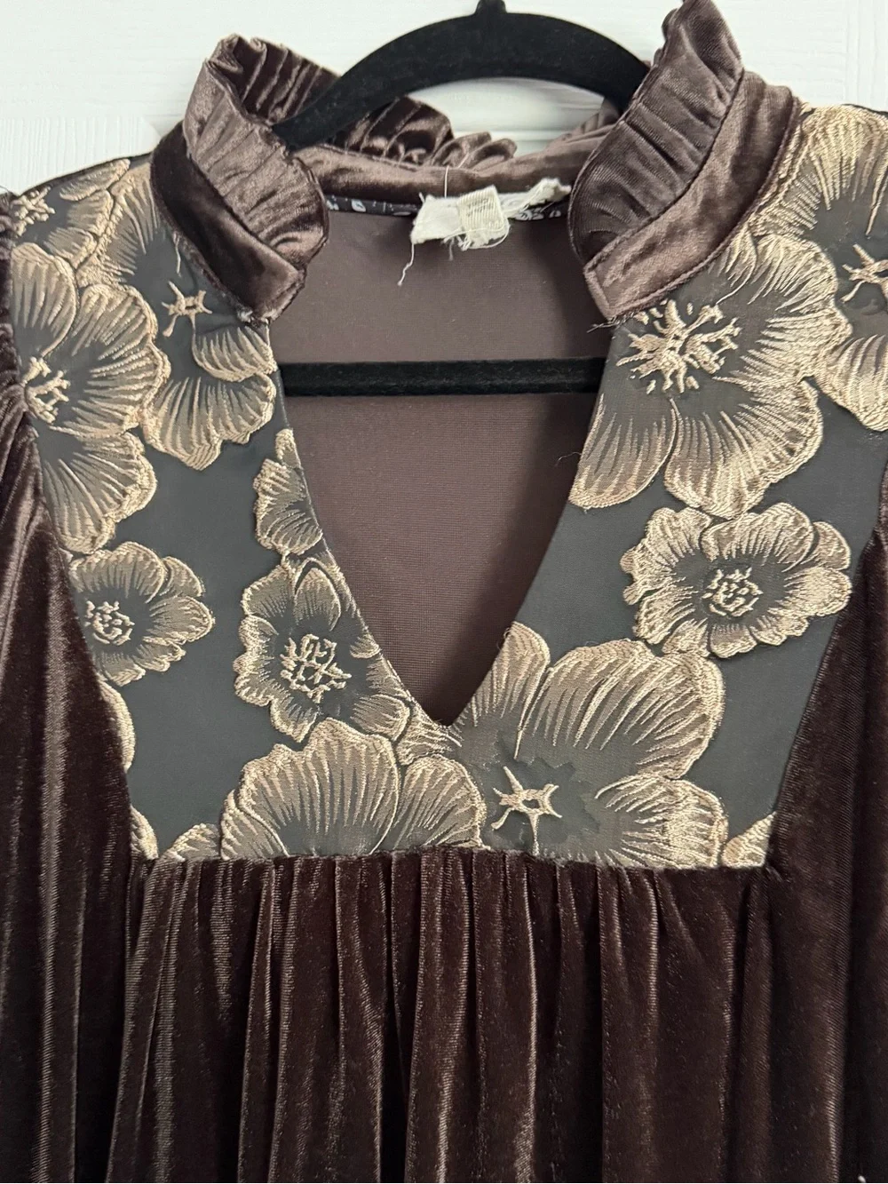 Umgee Women's Brown Velvet Floral-Trim Dress - Picture 2 of 5